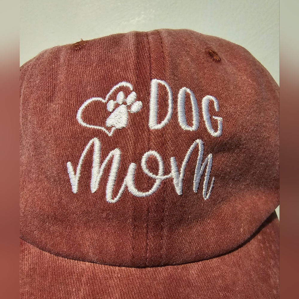 Dog Mom Embroidered Hat NIP - Picture 4 of 7